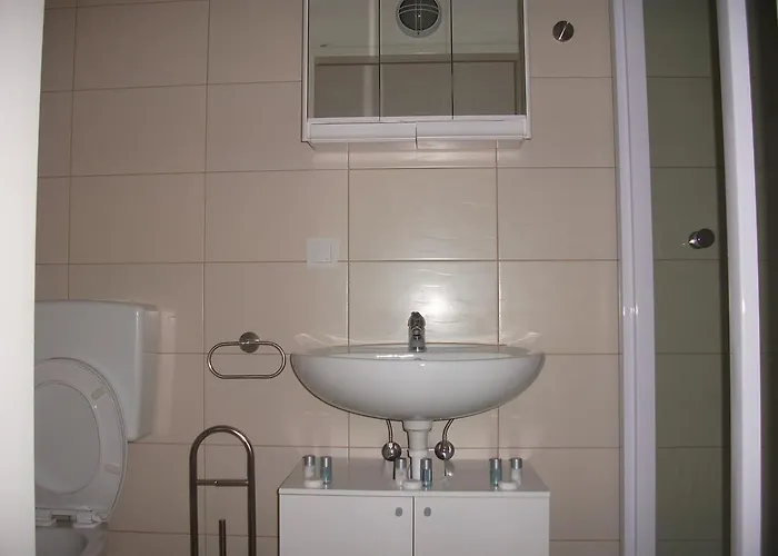 Hotel Ch-vienna 3*